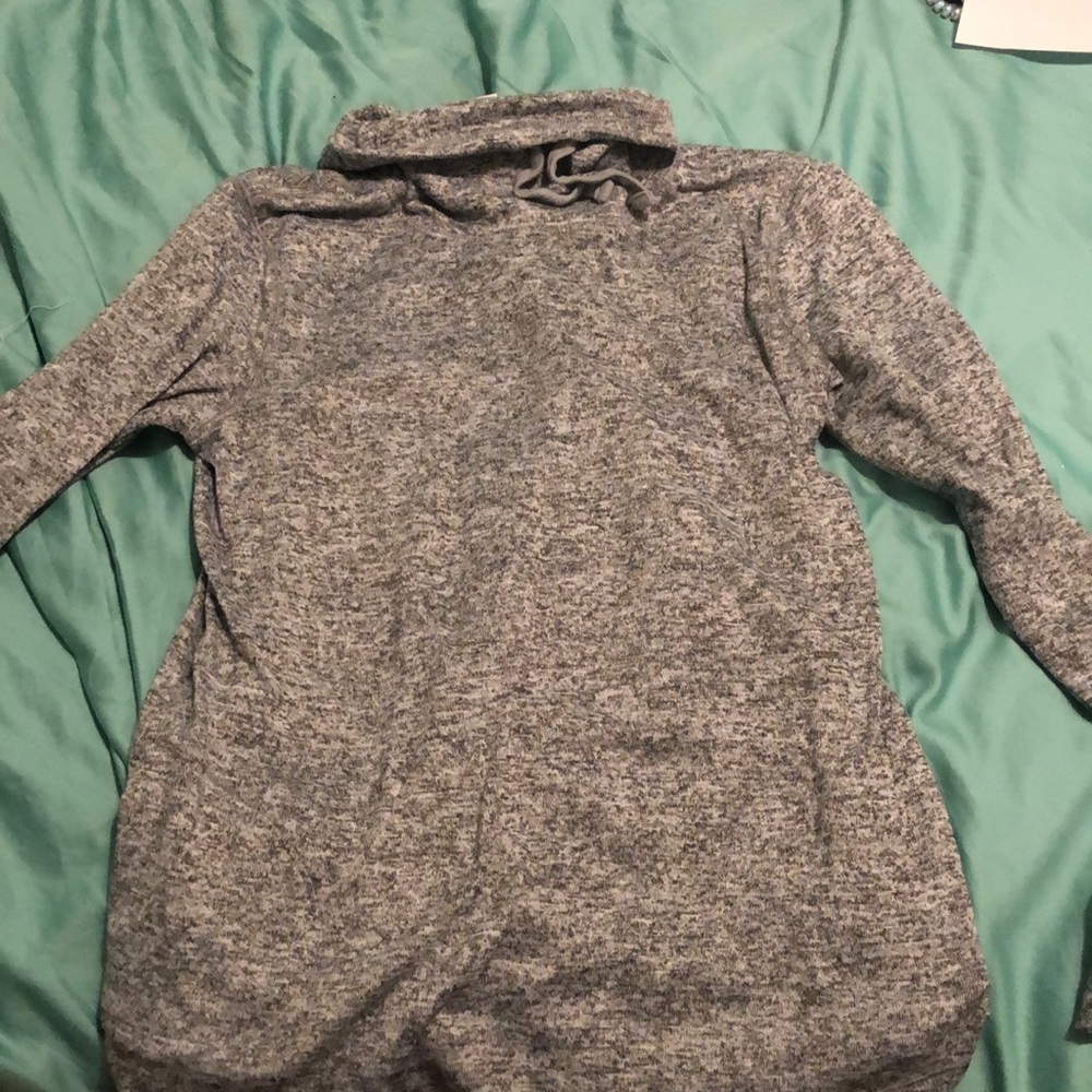 old navy active sweatshirt